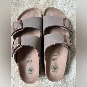 Birkenstock platform vegan size 8-8.5